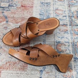 Frye clogs